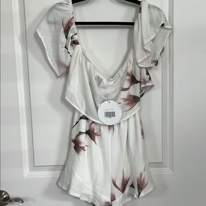 NWT- Princess Polly Floral Off-Shoulder Romper